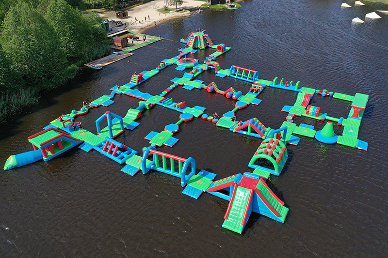 news-How To Choose The Right Floating Water Park Supplier-Bouncia -img-1